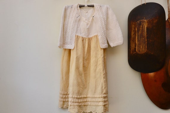 Darling Antique Child's Dress and Vintage White S… - image 7