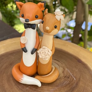 Wedding cake topper,fox cake topper,squirrel cake topper,woodland cake topper,keepsake clay wedding cake topper,animal cake topper