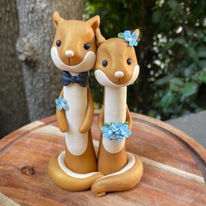 squirrel wedding cake topper,woodland wedding cake,unique gift,animal themed wedding cake topper,customized keepsake wedding gift caketoppe