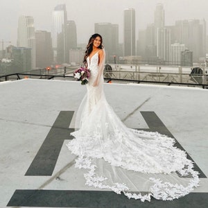 Martina liana cathedral clearance veil
