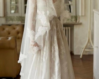 Renee French lace scallop veil