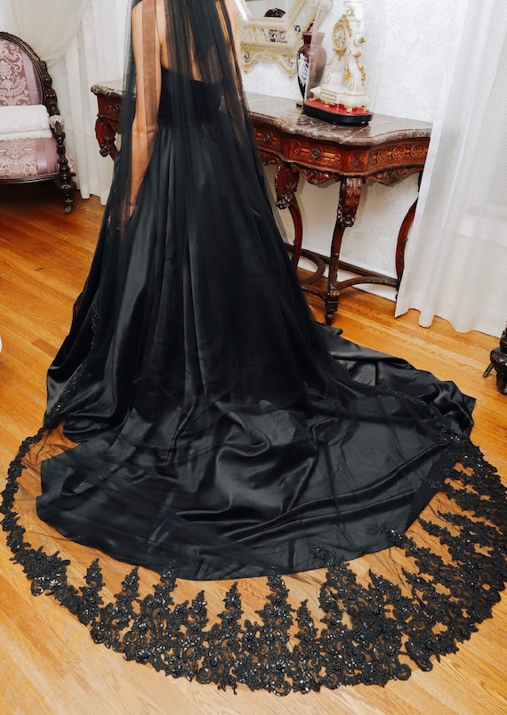 black veil chiffon dress Gothic Black Wedding Dress V-Neck Long Sleeve Lace Appliques Chiffon Bridal  Gown