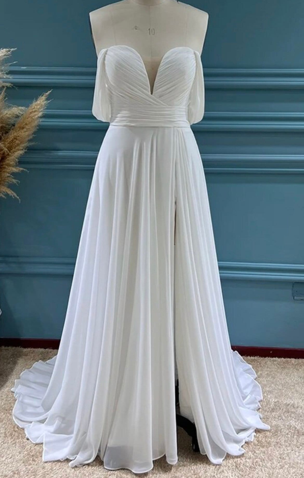 Flowy chiffon Juliette sleeve gown