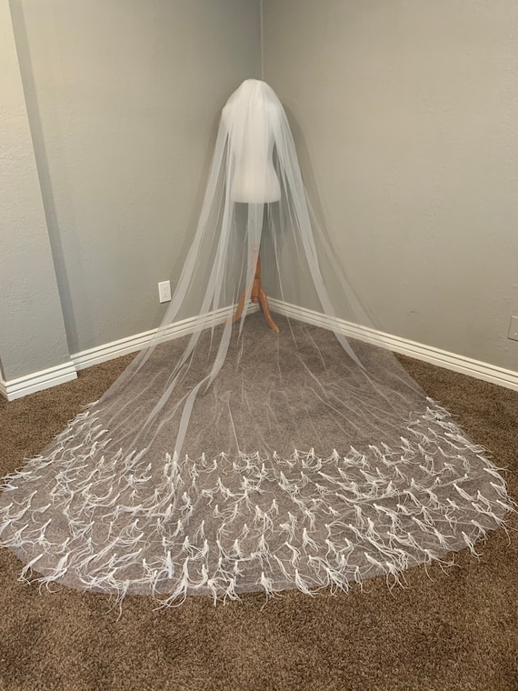 Feather and Pearl Veil - Etsy display picture 3