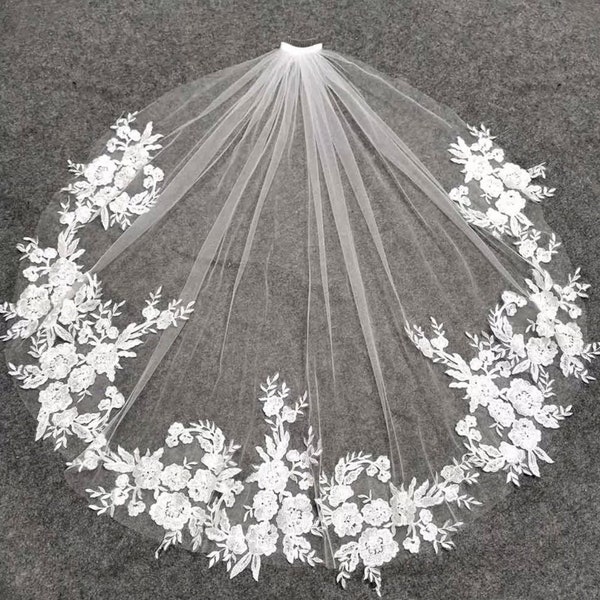 In stock! Quick ship! Fingertip lace veil