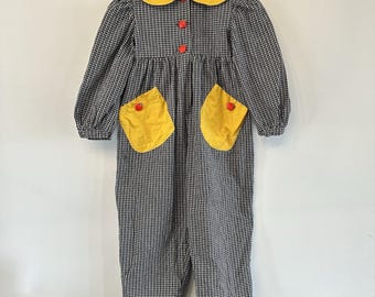 ヴィンテージ 90年代 ブラック ホワイト ギンガムチェック ロンパース 黄色と赤のリンゴ柄 スクール 幼稚園 5T