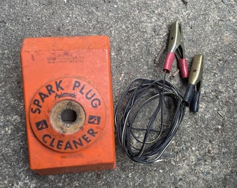Vtg Automark 12 Volt Spark Plug Cleaner Garage Service Station Tool Show Only