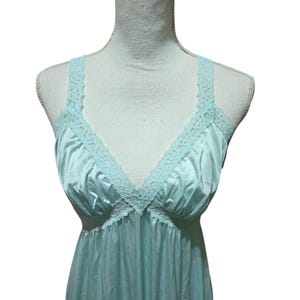 Vtg Miss Elaine Light Blue Lace Trim Full-Length Nightgown Sz L Nylon Sleepwear