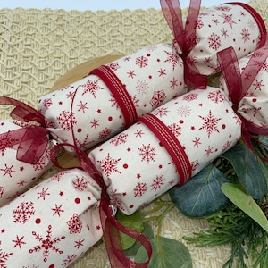 Red Scandinavian Snowflakes Fabric Christmas Crackers Set of 2 - Reusable, pullable