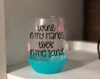 Toes in Sand Wine Glass