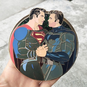 SuperBat - Emaille Pin