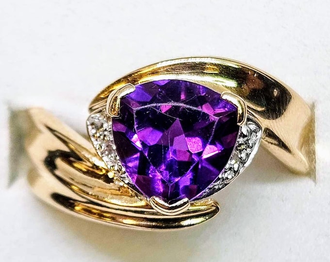 14k Yellow Gold Trillian Amethyst Diamond Ring