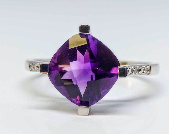 10k White Gold Amethyst Diamond Ring