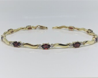 10k Yellow Gold Natural Garnet Link Bracelet