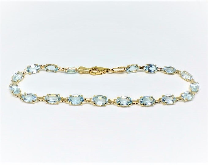 14k Yellow Gold Sky Blue Topaz Bracelet