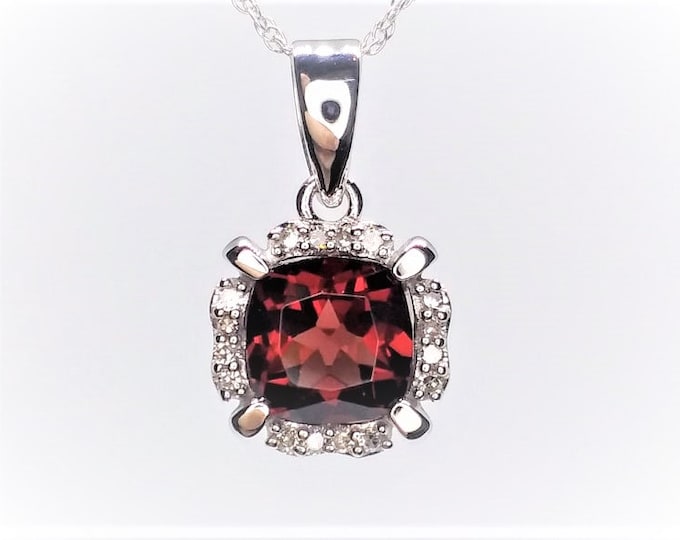 14k White Gold Garnet And Diamond Necklace