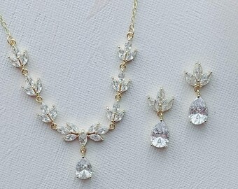 Gold Bridesmaid Accessories|Bridesmaid Necklace Set | Wedding Jewelry | Bridal Party Gift | Jewelry Set| Bridesmaid Gift|Alexia