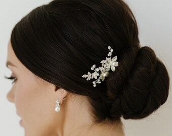 Phoebe Floral Bridal Hairpins| Delicate Bridal headpiece| Wedding Hairpins| Bridal Hairpins| Pearl Hairpins| Silver Hairpins|