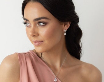 Eva Bridesmaid Necklace Set| Wedding Jewelry Set for Brides| Bridesmaid Necklace Set| Crystal Earrings And Necklace Set