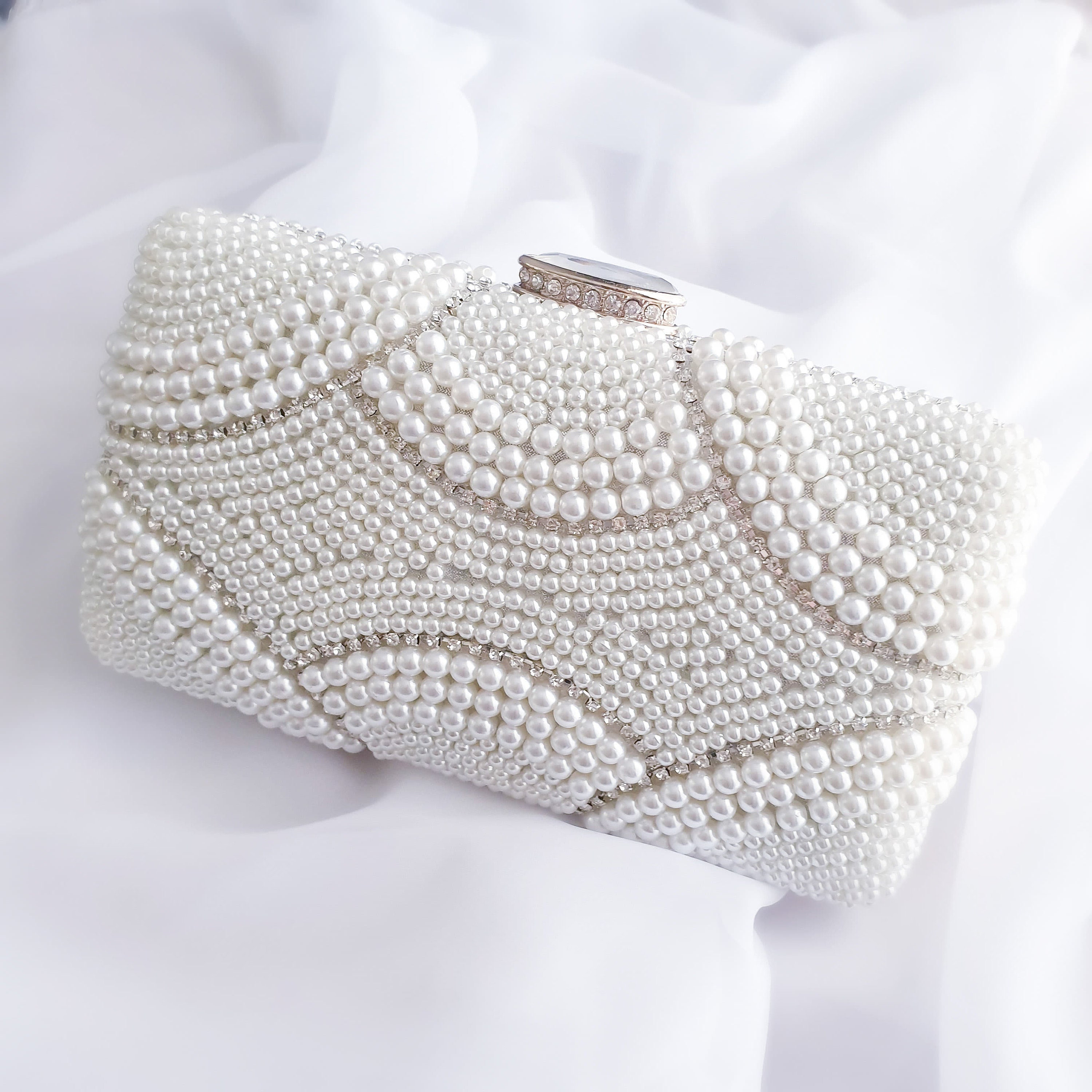 SKB Stylish & Fancy Evening Party Bridal Wedding Clutch Purse White &  Golden Online in India, Buy at Best Price from Firstcry.com - 13893423