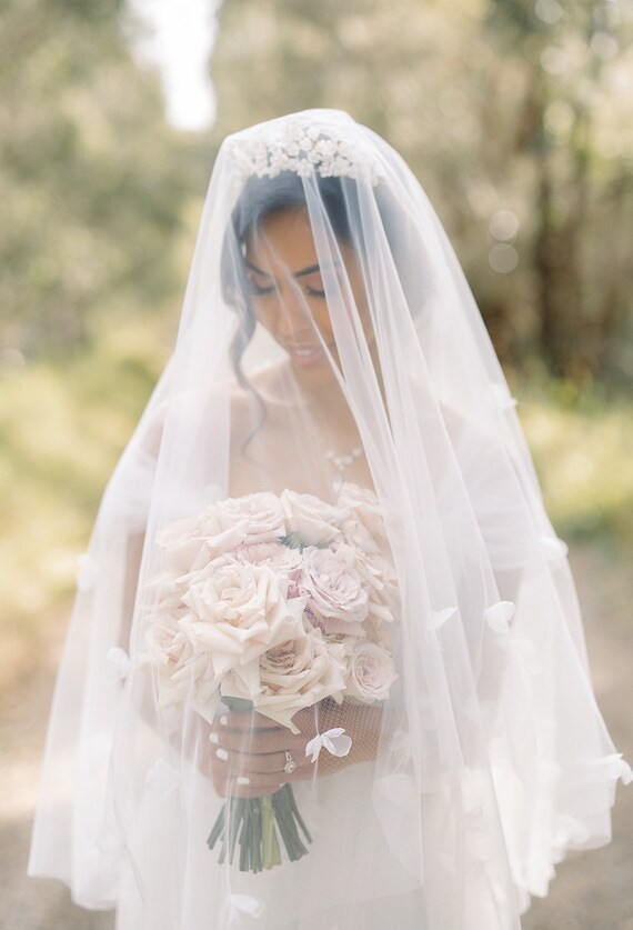 Romantic 3D Petal Flowers Bride Wedding Veil White Ivory Girl's