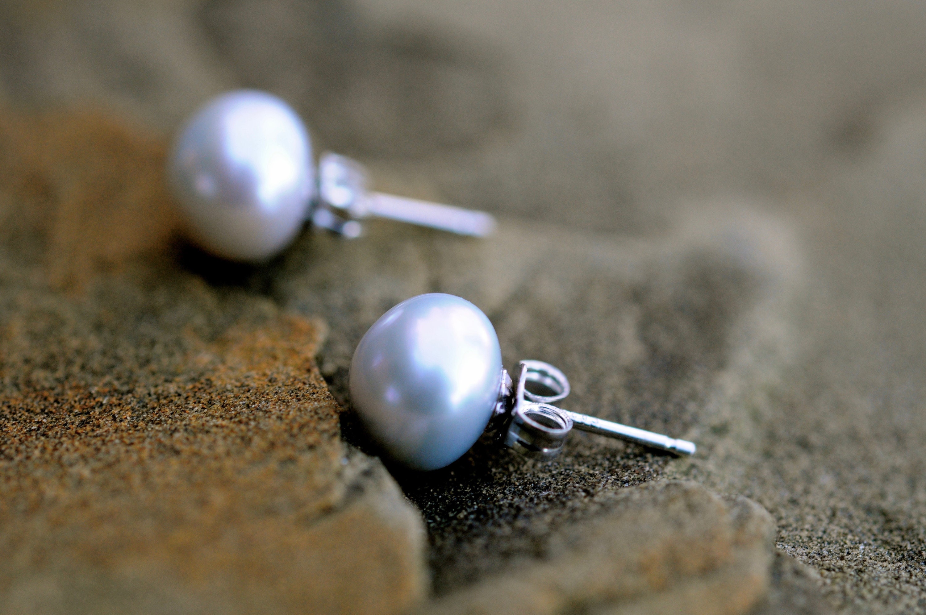 8.5mm Light Grey Freshwater Pearl Stud Earrings - Etsy