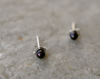 Tiny Black Pearl Sterling Silver Stud Earrings (2.5mm)
