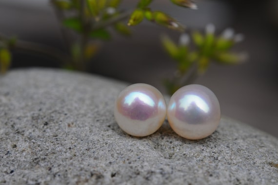 10mmの定番ホワイトパールスタッドピアス（ゴールドメッキスターリング