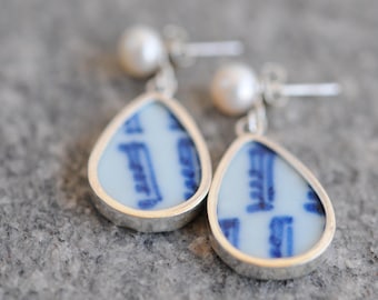 Pendientes colgantes de porcelana Ming antigua y perlas blancas de 6 mm