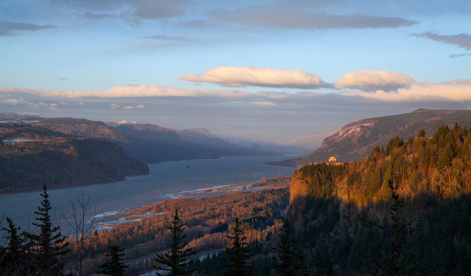 Garganta del río Columbia y casa Vista en Oregón al atardecer Etsy