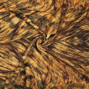 Warm Women&#39;s Silk Wool Scarf With Tiger Print