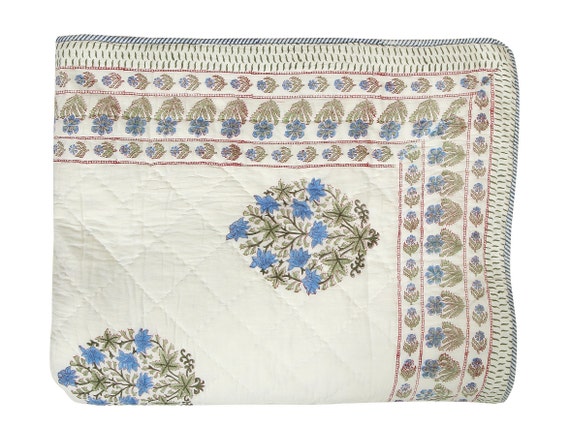 Handmade Dainty Floral Print Reversible 100% Cotton Filling Spring/Summer/Autumn Cozy Quilt
