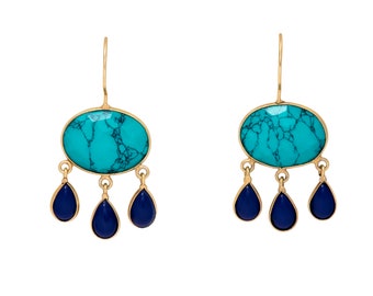 Boucles d'oreilles pendantes faites main turquoise et lapis lazuli en plaqué or 18 carats