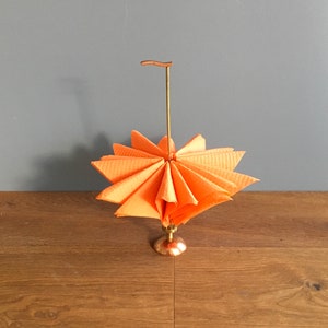 Mid-Century Serviettenhalter Regenschirm, Sonnenschirm mit Griff | Vintage Gold Serviettenständer | Messing, Kupfer, Simanit | MCM Küche Dekor | 1950er Jahre