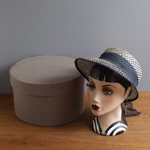 Vintage Woman Straw Hat + Hat Box | Beach Hat | B… - image 3