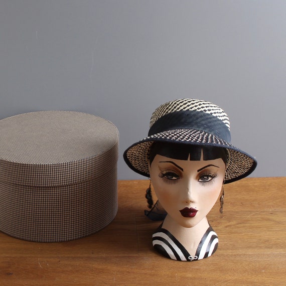 Vintage Woman Straw Hat + Hat Box | Beach Hat | B… - image 2