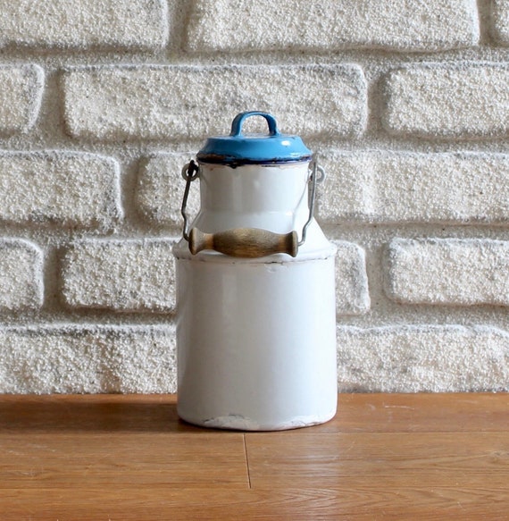 Petit Pot à Lait Ancien émaillé 2 Tons Vert/bleu – Anti-débordement