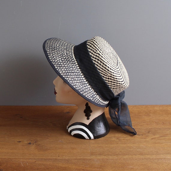 Vintage Woman Straw Hat + Hat Box | Beach Hat | B… - image 4