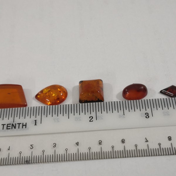 2305-006 - Set of 5 Authentic Vintage Amber Cabochons - Energetic and Protective Gem - Pendentif Ambre