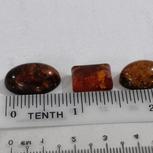 2305-005 - Set of 3 Authentic Vintage Amber Cabochons - Energetic and Protective Gem - Pendentif Ambre