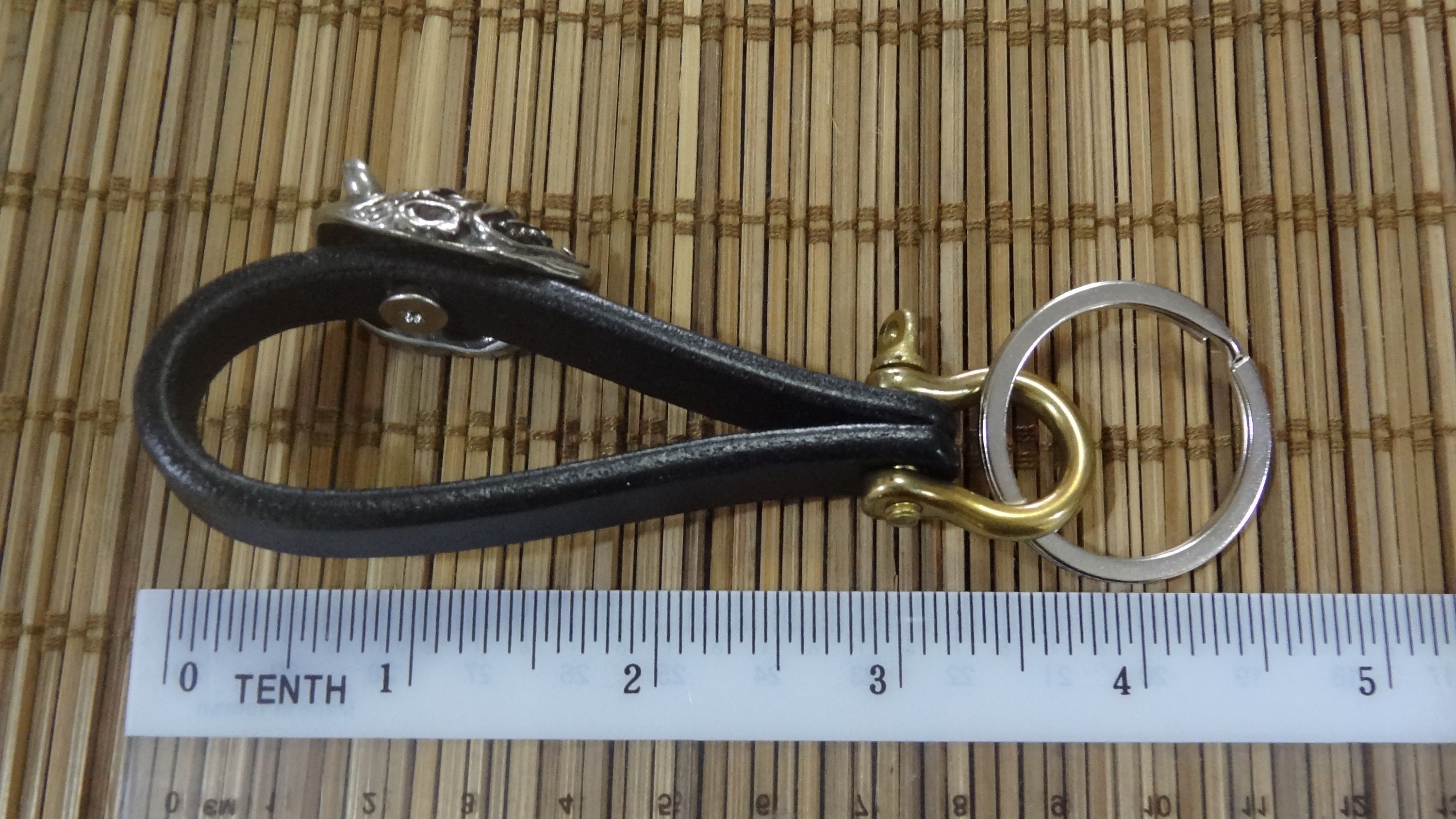 激安単価で 2004-08 Leather Keychain With Screwback Silver-plated Concho バッグ