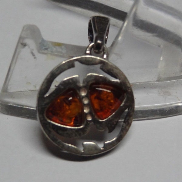 1803-150 - Authentic Vintage Amber Pendant - Energetic and Protective Gem - Pendentif Ambre