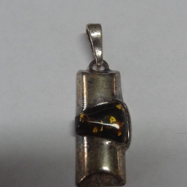 1803-146 - Authentic Vintage Amber Pendant - Energetic and Protective Gem - Pendentif Ambre