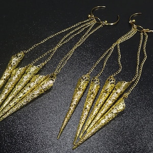 1903-35 Bracciale con collegato 5 Filigrana, Set di 2 braccialetti con 5 artigli in filigrana regolabili ciascuno (12 cm) Artigli fata oro Protezioni per unghie
