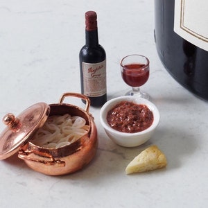 Miniature Spaghetti Pasta and Bolognese Sauce Set at 1:12 scale