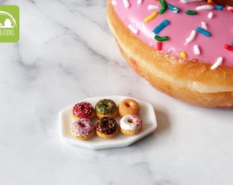 Assorted Miniature Donuts with Ceramic Plate - Scale 1:12