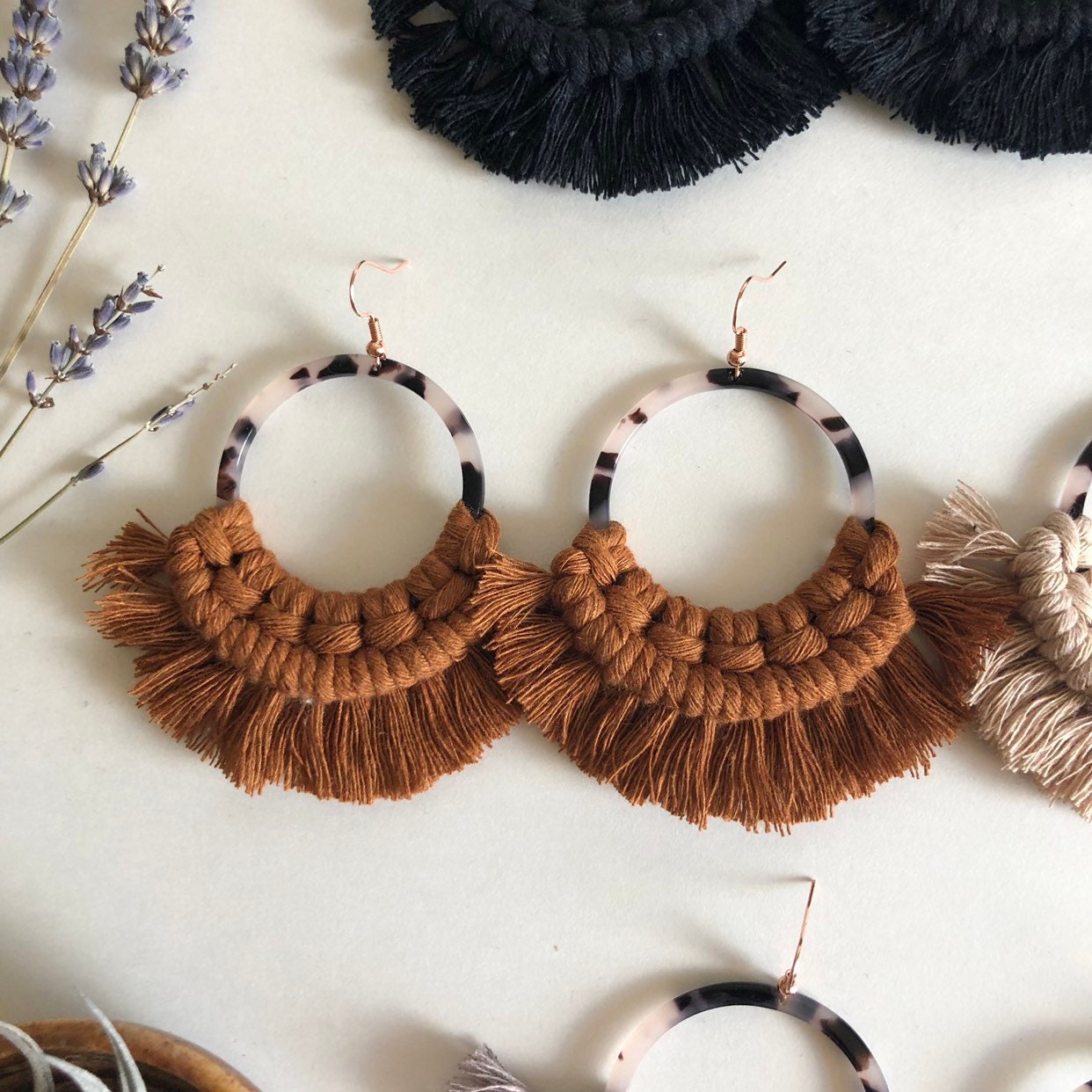 Large tortoise shell hoop earrings with macramé fringe/macramé | Etsy