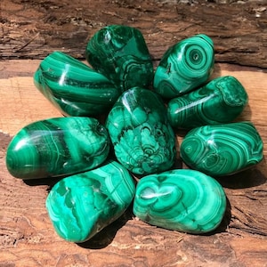 Choose your Malachite - Tumbled stone crystal - M - L ~ XL ~ Extra Quality