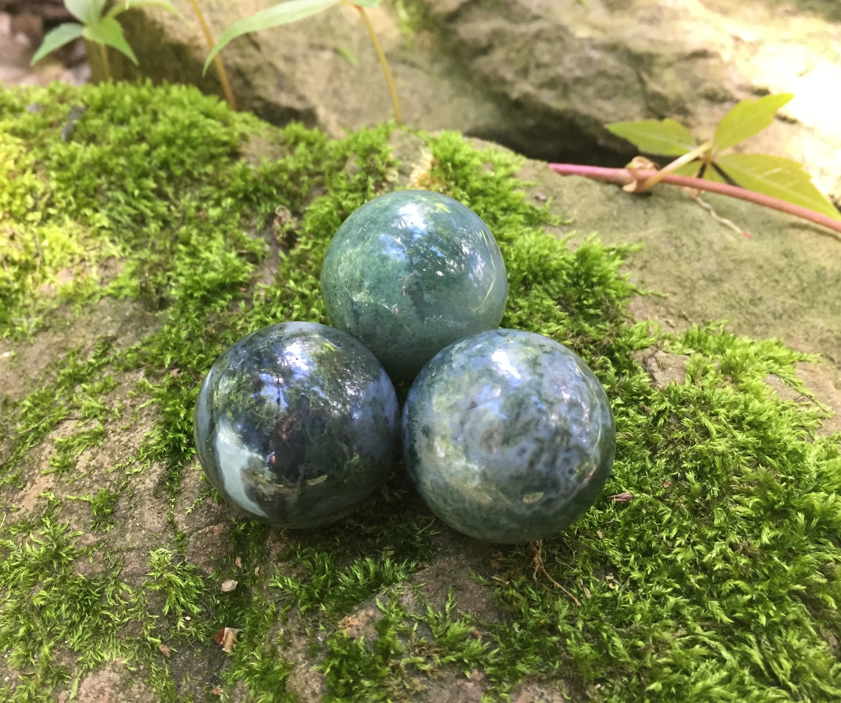 Moss Agate spheres 25mm 1 stand included | Etsy