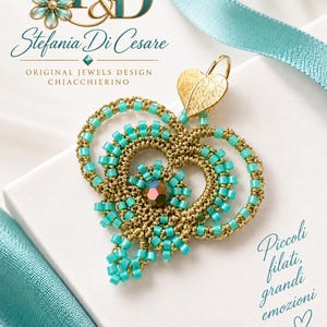 May include: A heart-shaped earring crafted from gold-toned thread and turquoise seed beads, featuring a central iridescent bead and a gold-toned leaf-shaped hook. The text P&D Stefania Di Cesare Original Jewels Design Chiacchierino and Piccoli filati, grandi emozioni are visible.